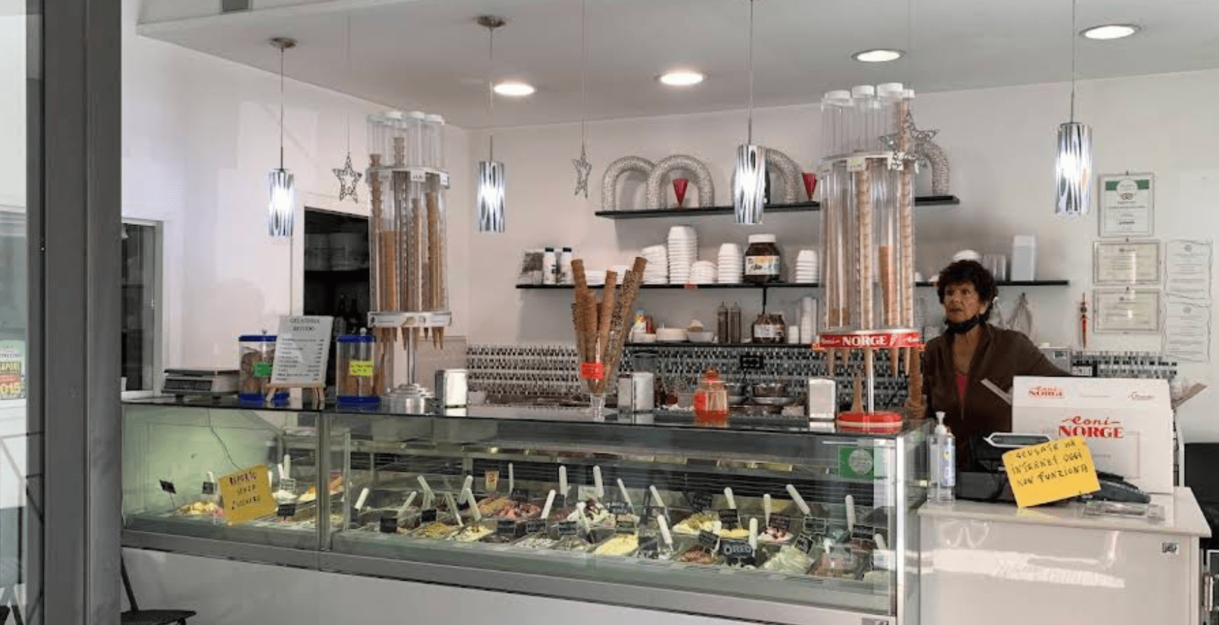 Gelato counter in Testaccio